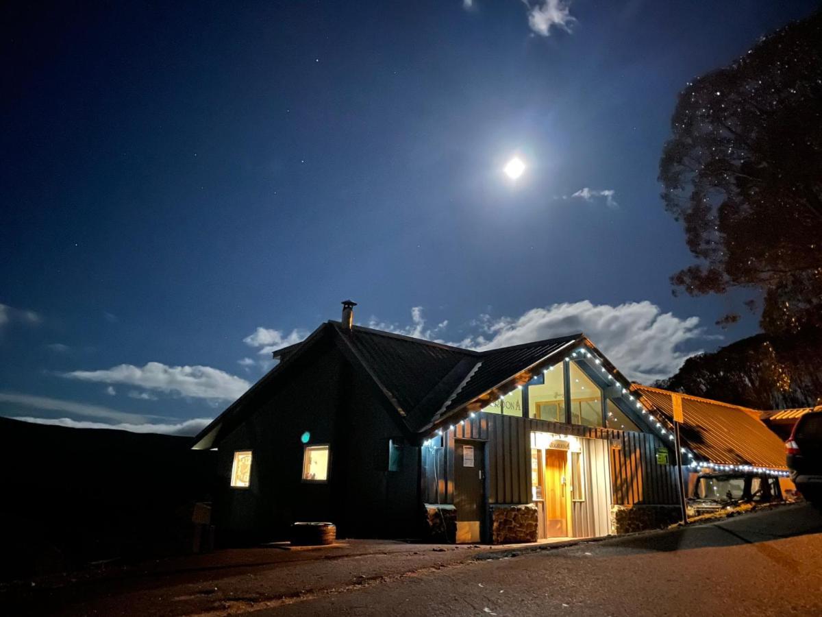 Cooroona Alpine Lodge Фоллс-Крік Екстер'єр фото